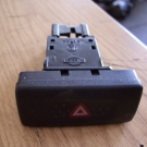 Nissan Primera 9648 325 Warnblinkschalter