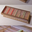 Uhrenteile Holzschiebeschachtel - 48 Felder LEER