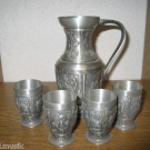 Zinn-Weinservice (Weinkrug und 4 Weinbecher)