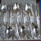 6   Silber - Teelöffel im Kasten  mit diversen Punzen