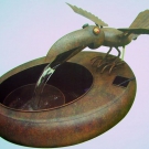 Zierbrunnen Brunnen Metall Gartenbrunnen  Metallbrunnen Vogel