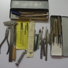 Konvult Altes Uhrmacherwerkzeug 400