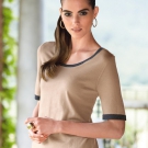 Rundhals-Pullover mit tiefem Ausschnitt