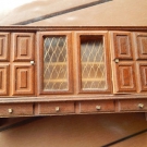 schöner alter Wohnzimmerschrank für die Puppenstubr+