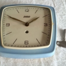 Hettich Schwebegang Küchenuhr blau mechanisch 50er Vintage Keramik Wanduhr