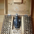 Manhora Triebnietmaschine inkl. Zubehör im Holzkoffer *Manhora*