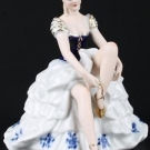 WALLENDORF Porzellan Figur sitzende Ballerina Tänzerin Skulptur porcelain