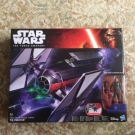 Star Wars Hasbro Tie Fighter + First Order Tie Fighter Pilot !!! Neu !!!