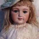 STUNNING LARGE 26 INCH UNIS MOLD 301,EXCELLENT WORKING CRIER/MA MA