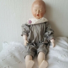 Neuzeitliche Repro Porzellankopf-Puppe, Charakterbaby Heubach Gliederkörper 29cm