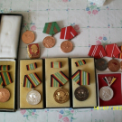 DDR Konvolut 7 Abzeichen Medaillen NVA Kampftruppen Treue Dienste